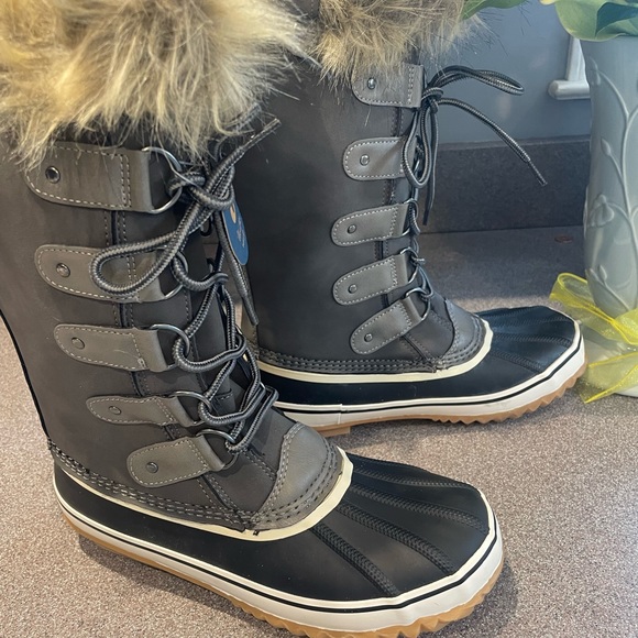 SOLD - Picture 2 of 5